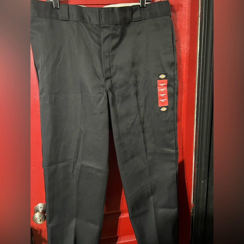 Dickies 874 Pants
Men's 40x32 Black Original Fit Work
Chino Slash Pockets New